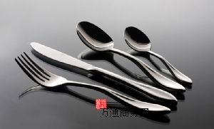 P䓲;